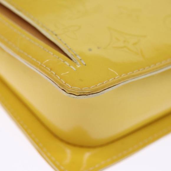LOUIS VUITTON Monogram Vernis Motto Pouch Lime Yellow M91059 LV Auth 75874 - Picture 14 of 16